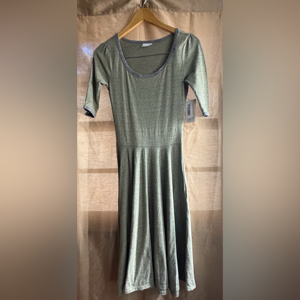 LuLaRoe Nicole Dress XS NWT